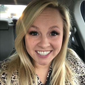 Meet your Posher, Olivia